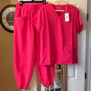 Figs SET Shocking Pink